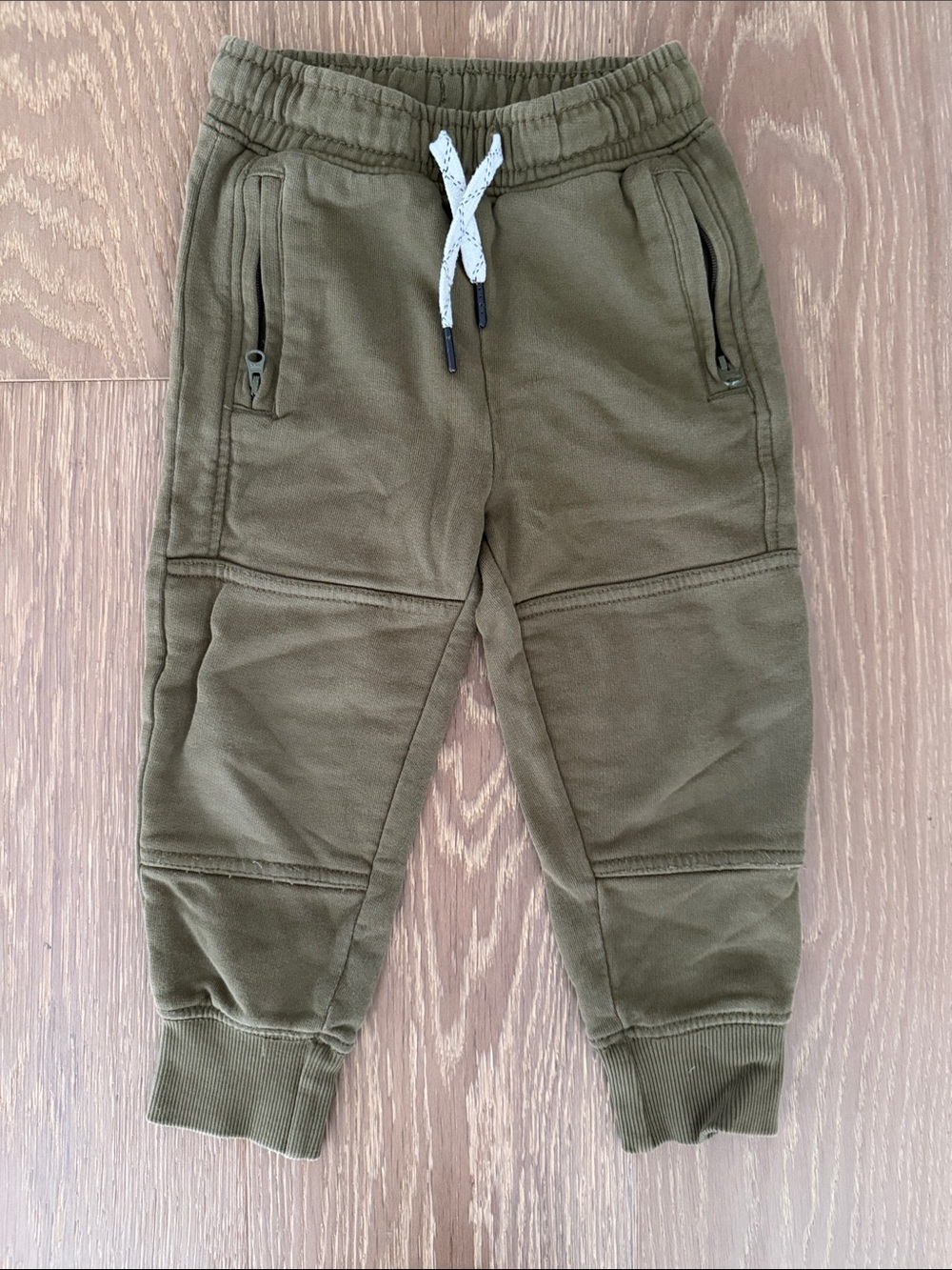 Hanna Andersson Kids Olive Green Jogger Pants with Drawstring